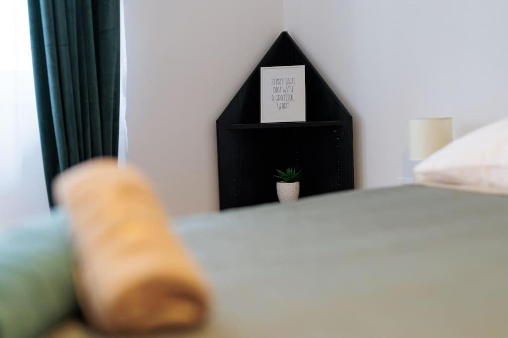 Apartment Dominicus Zara Esterno foto
