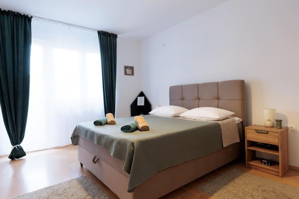 Apartment Dominicus Zara Esterno foto