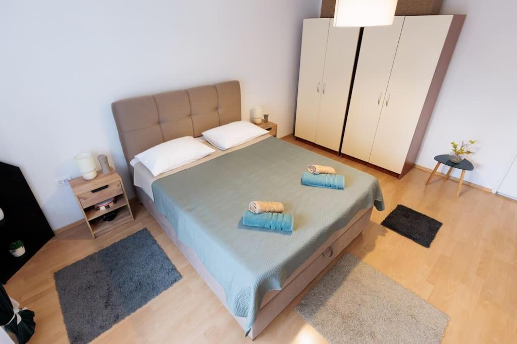 Apartment Dominicus Zara Esterno foto